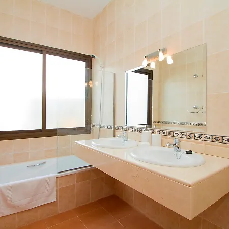 Villa Blanca.2 度假居 *